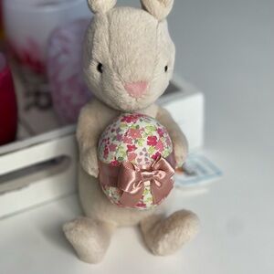 Jellycat bunny with Easter egg